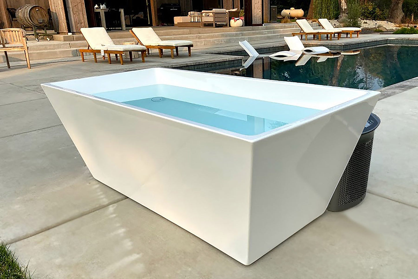 Commercial Plunge Pro - Ice Bath Tub - PLUNGE | A Revolutionary Cold Plunge Ice Bath